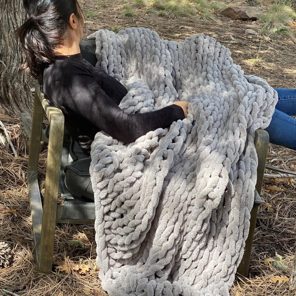INFINITE CHUNKY KNIT BLANKET | MINKY | BIG - MIST - Image 3